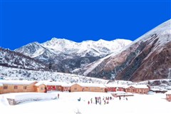 燃雪鹧鸪山+华美达温泉不含滑雪二日游