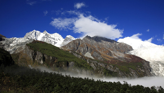 贡嘎山